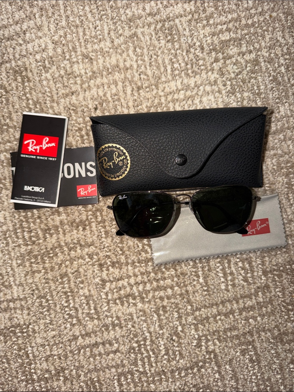 Ray-Ban Black Caravan Sunglasses